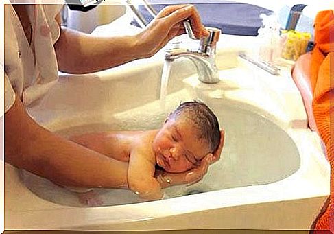 don't bathe the baby