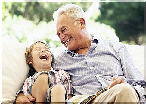 Grandparents and grandchildren, a bond full of values