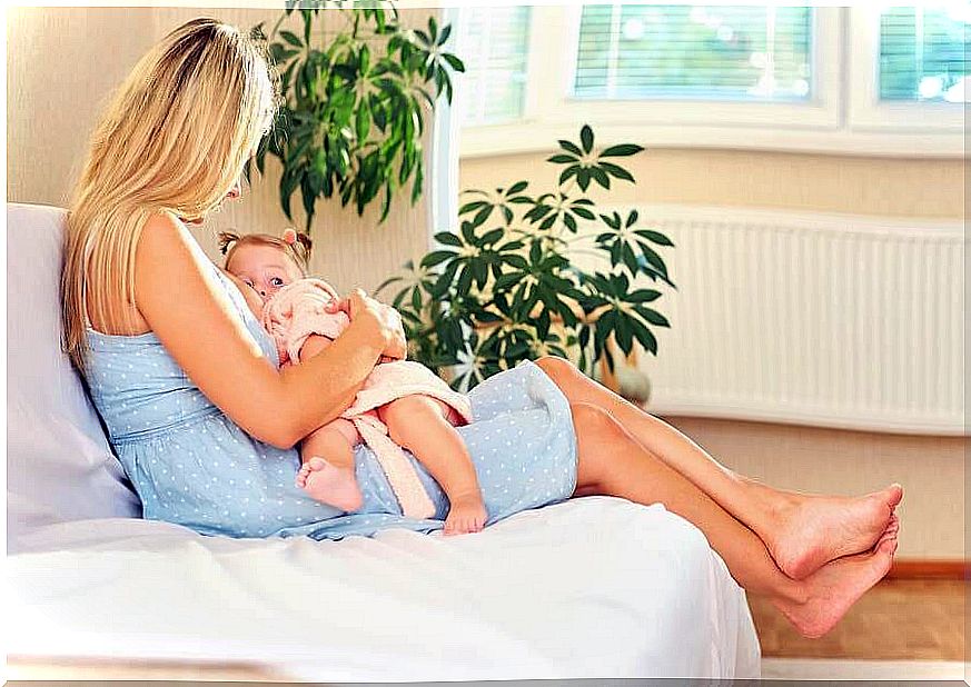 Breastfeeding pillows and pillows